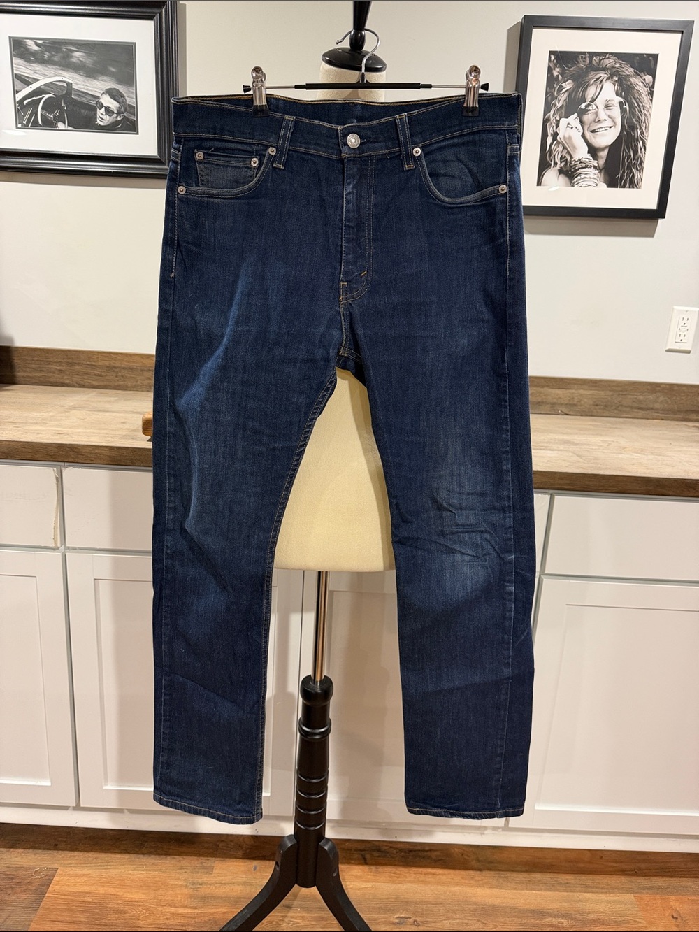 Levi's 513 Indigo Straight Jeans 33X 32